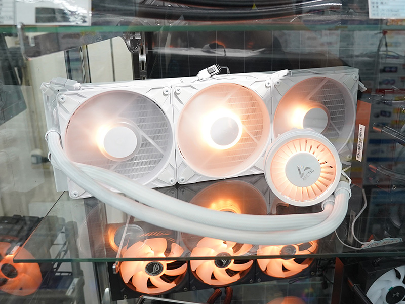 「Liquid Freezer III Pro 420」シリーズ