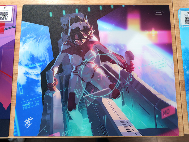 Yuki Aim Mecha Glass Mousepad