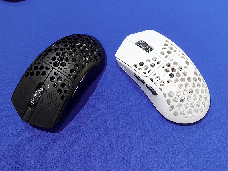 AKITSU Medium（展示用サンプル）