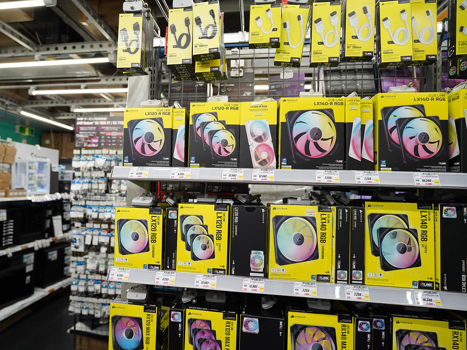 <a href="/shop/at/99ex.html" class="deliver_inner_content">TSUKUMO eX.</a>で撮影