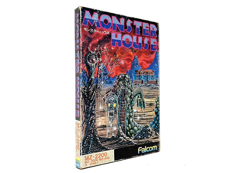 おどろおどろしいモンスターのイラストが描かれたパッケージとなっていて、奥にはプレイヤーが探索する家が見えます。裏には「絵も動く、ニュータイプ！　アドベンチャーゲームの決定版、MZに登場!!」というキャッチフレーズと共に、プロローグや画面写真が掲載されています。