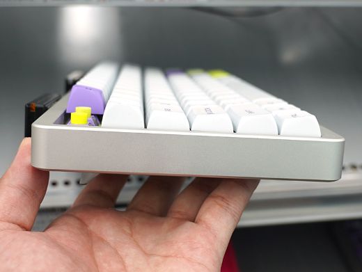 電磁誘導式のラピッドトリガーキーボード「AESCO A67/A83」が登場、4K