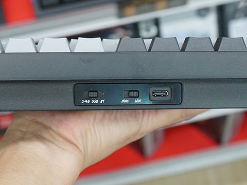 VAROの3モード対応日本語キーボード「VM87-J」が登場、静音モデルも