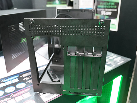 外付けGPUボックスとRX5700XT 外付けGPUボックスとRX5700XT