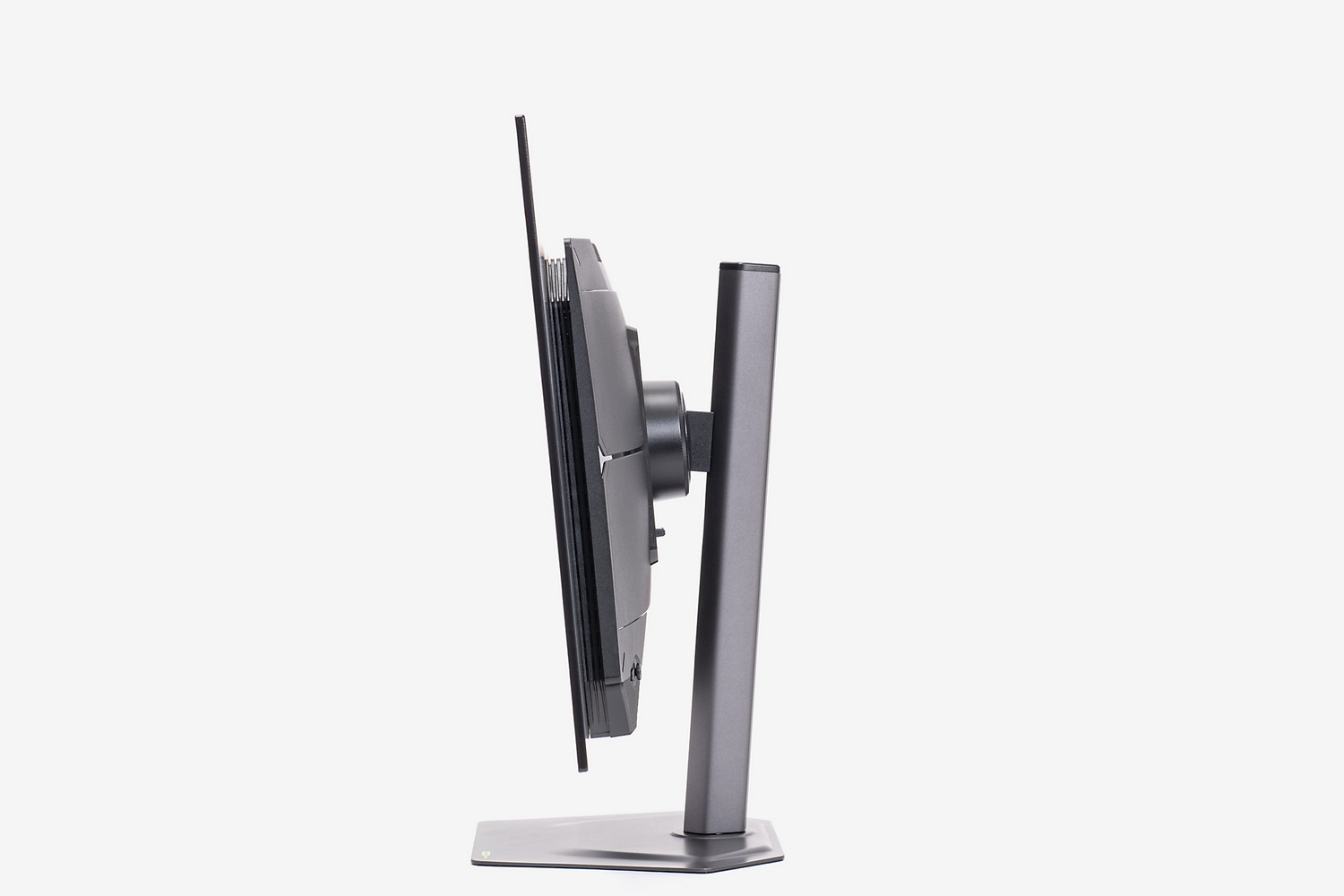 チルトは-5度から+21度で動かせる