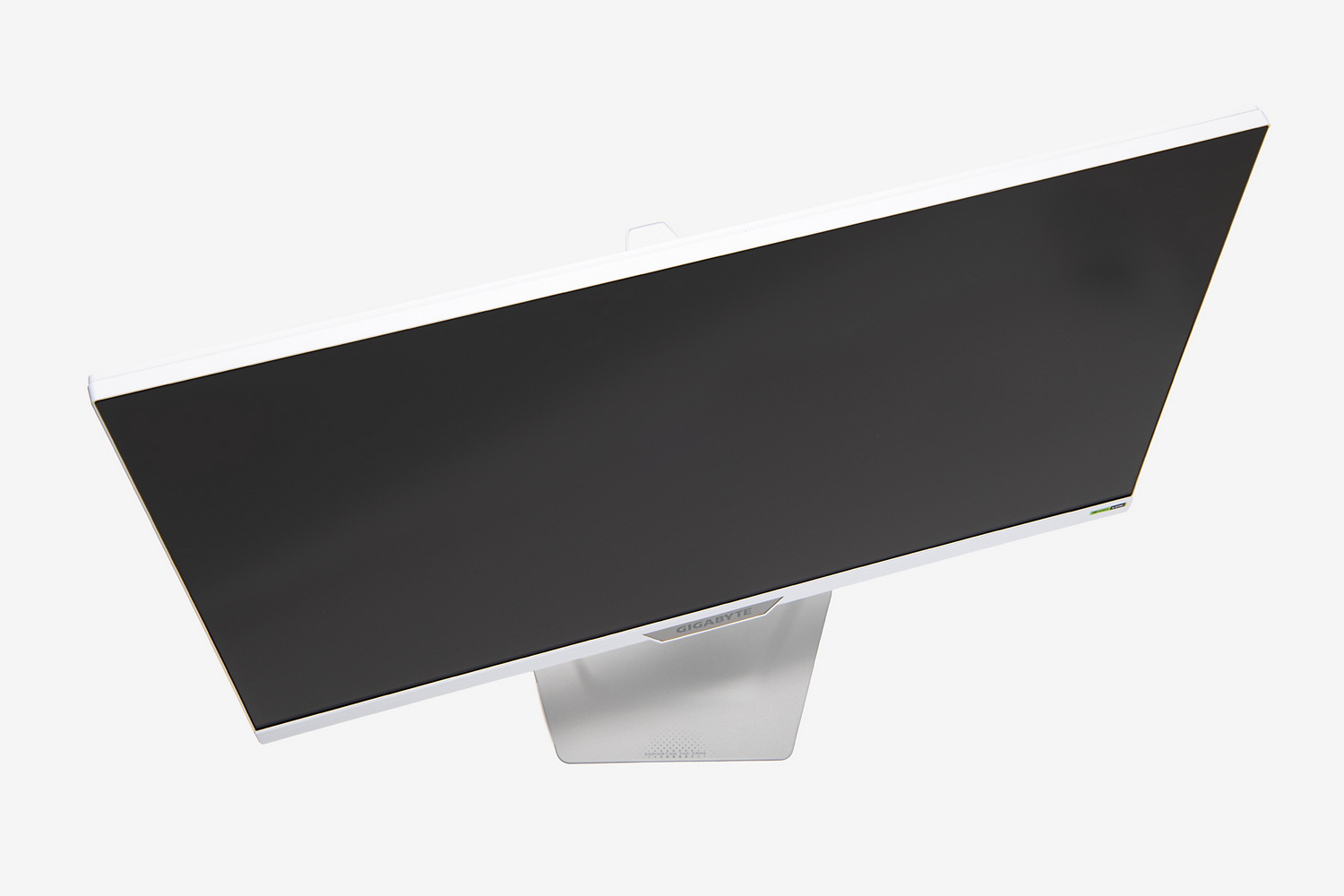 左右15度のスイベルも備える