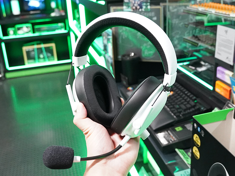 「BlackShark V3 White」