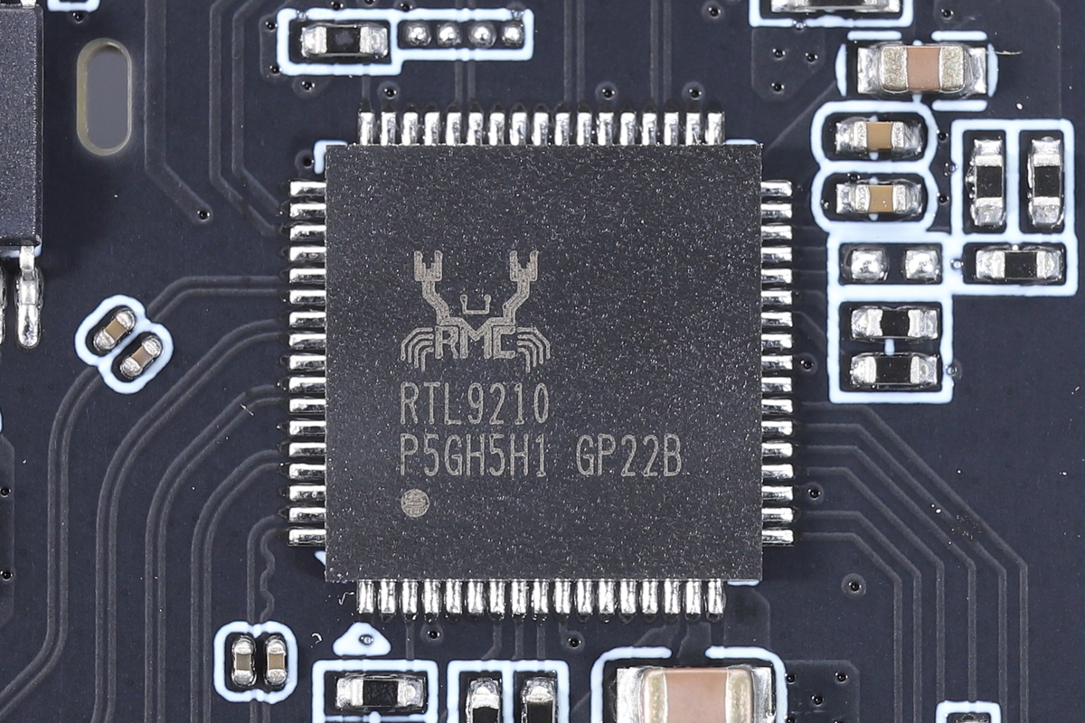 RealtekのUSB 3.2 Gen 2対応コントローラ「RTL9210」。JHL9480が非対応のUSB 3.2との互換性を補完する