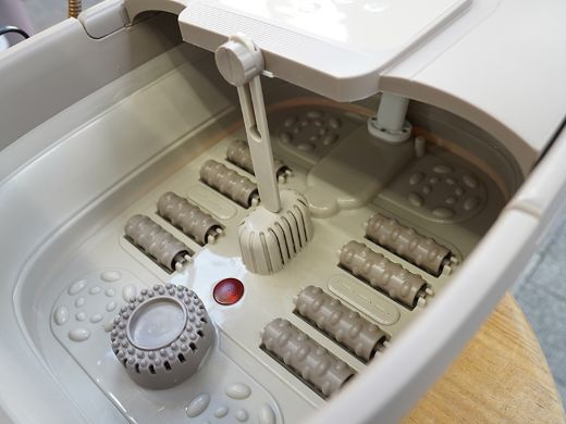 バブル機能搭載のフットバス「あし～ゆ2」がサンコーから、使わない時