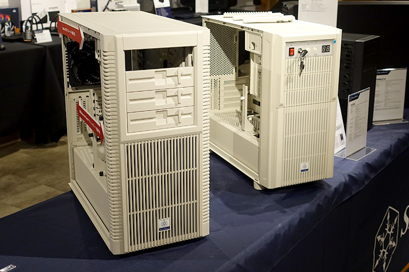 FLP02（左）とFLP03（右）