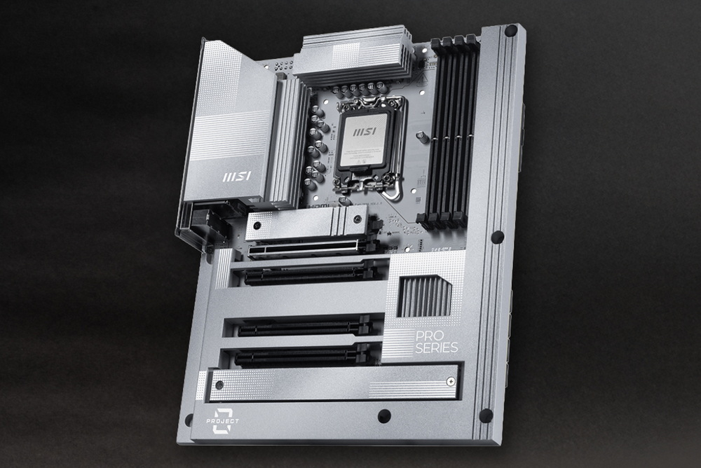 Intelの最新プラットフォーム向けには、Z890搭載モデルのミドルレンジ機「PRO Z890-S WIFI PZ」が2025年5月に発売されている