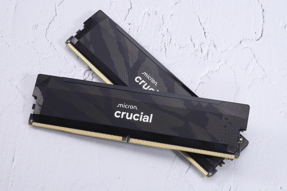Crucial Pro DDR5-6400 CL32 32GB Kitのブラックモデル「CP2K16G64C32U5B」
