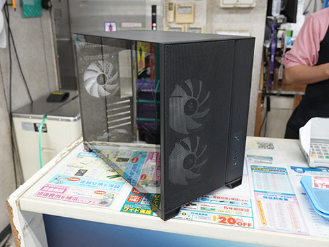 Antec FLUX M Micro ATXケース AntecのmicroATXケース「FLUX M」が発売、最大9基の120mmファンを搭載