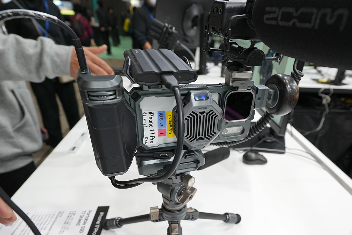 iPhoneをベースにした長時間撮影可能なソリューションの紹介も行われていた。