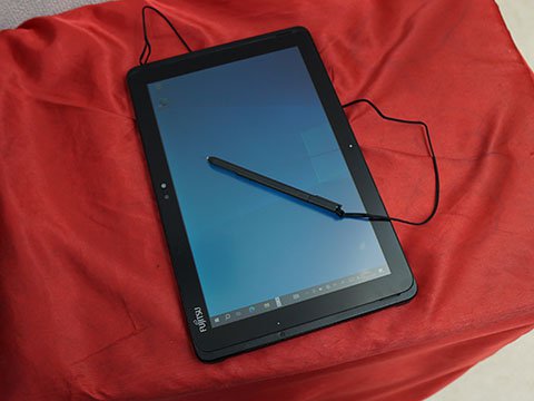 訳ありWindowsタブレット「ARROWS Tab Q508/SE」が5,000円、キーボード