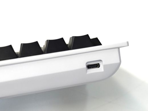 トラックポイント付きのキーボード自作キット「OLSK60 v2」 - AKIBA PC