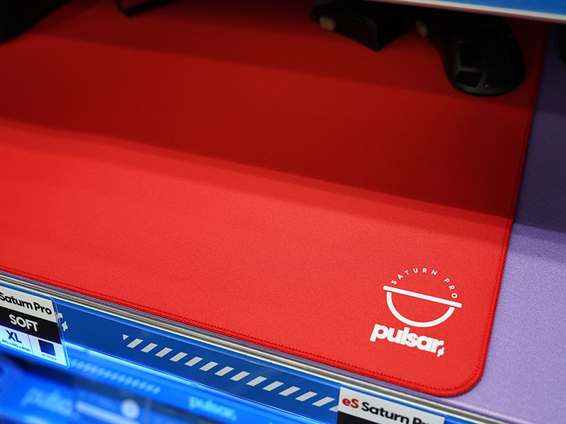 「Saturn Pro」のRadiant Ruby