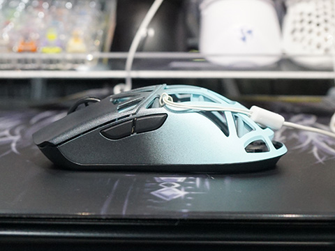 777台限定の軽量ゲーミングマウス「Beast X Pro NOEZ FOXX Limited 777