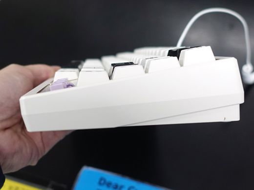 65%レイアウトの金属筐体ラピッドトリガー対応キーボード「ZEN 65 RT