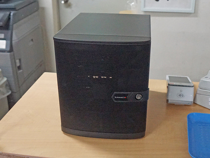 「Supermicro CSE-721TQ-350B2」
