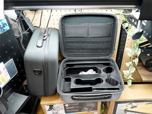 Nintendo Switch 2と周辺機器を収納できるセミハードケースがサンコー