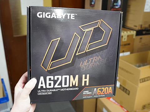 GIGABYTE A620M H マザーボード DDR5ー4800 8GB×2 Gigabyte GA-A620M