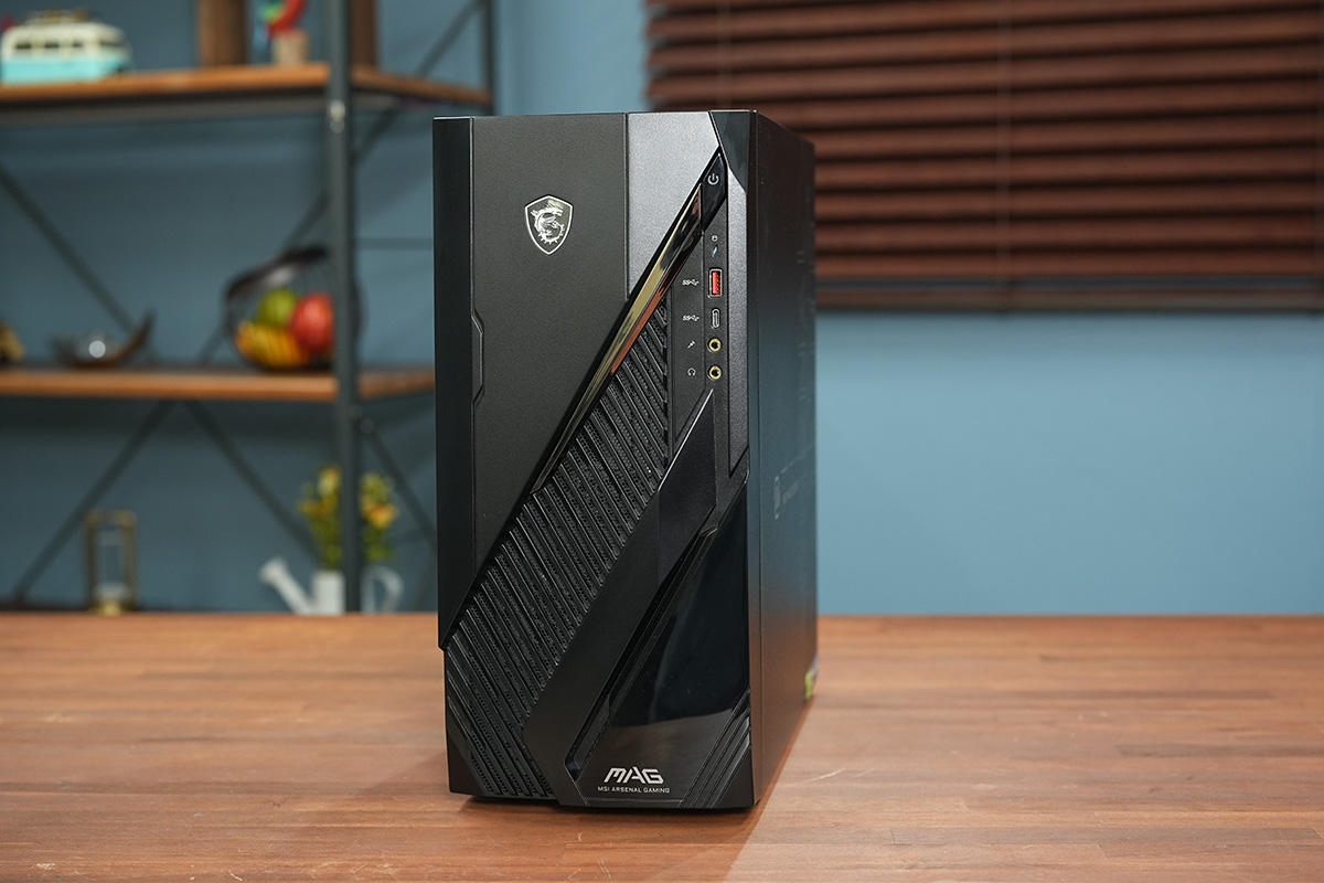 シンプルでコンパクトなMAG Infinite E1 14NVL5-244JP