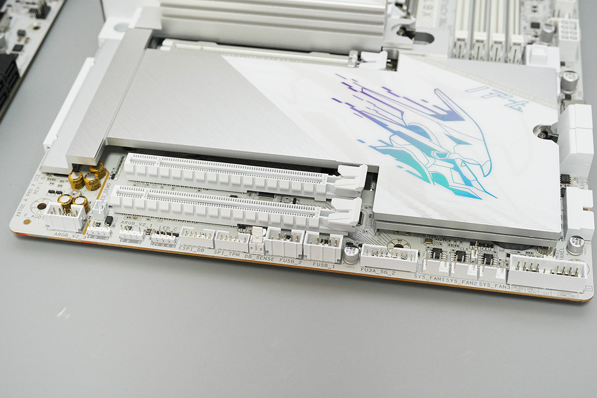 (新)X870E AORUS PRO X3D ICE