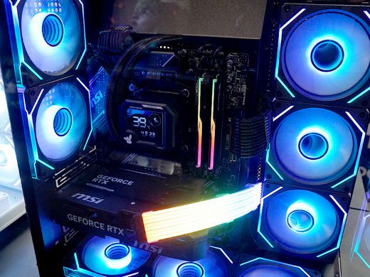 3面ピラーレスケース採用の「Rabbit0 Studio」ゲーミングPCが