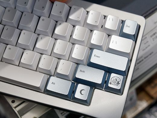 パール塗装のキーキャップセット「Keyria Labs Pearl Tear」 - AKIBA