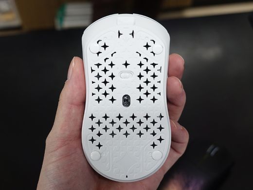 マグネシウム製ボディ採用の軽量ゲーミングマウス「幻」がWLMOUSEから