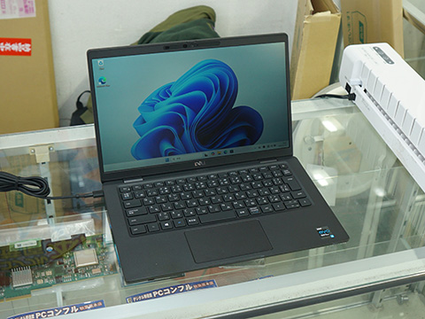 Core i5-1145G7/16GBメモリ/タッチ液晶搭載の「Latitude 7320」が