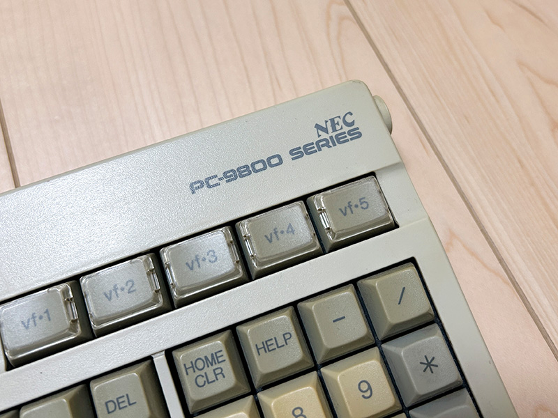 上からPC-9801RA2/RX2付属モデル、PC-9801RA21/RX21付属モデル、PC-9801EX2/ES2付属モデルです。