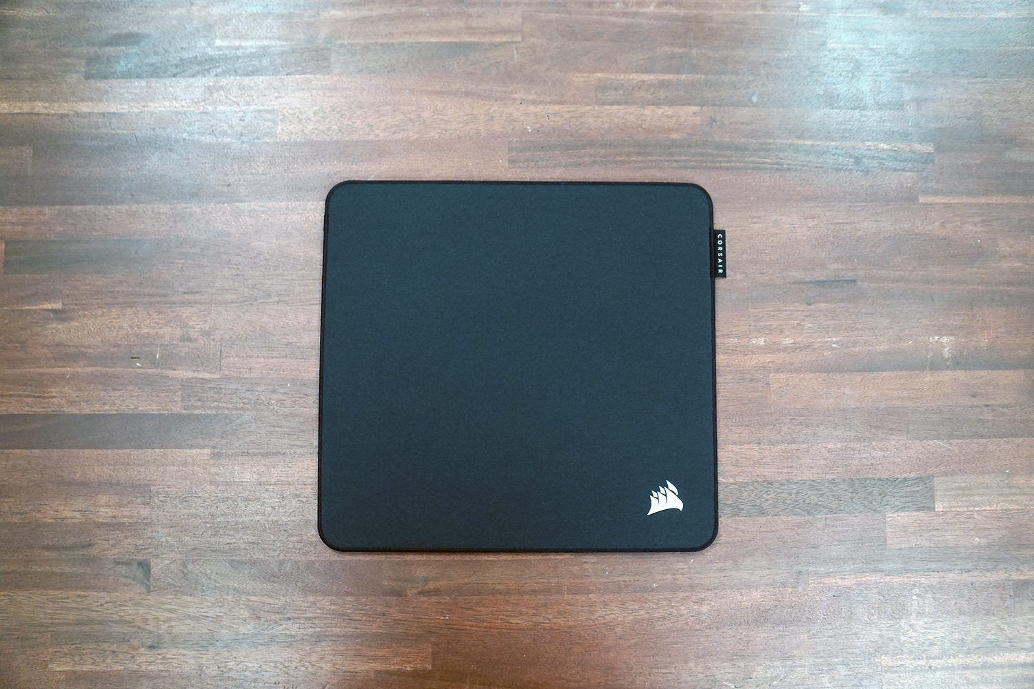 Mediumモデルのサイズは320×300mm