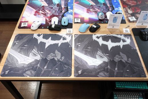 モノクロイラストのYuki Aim新作マウスパッド「MONOKURO」が予約開始