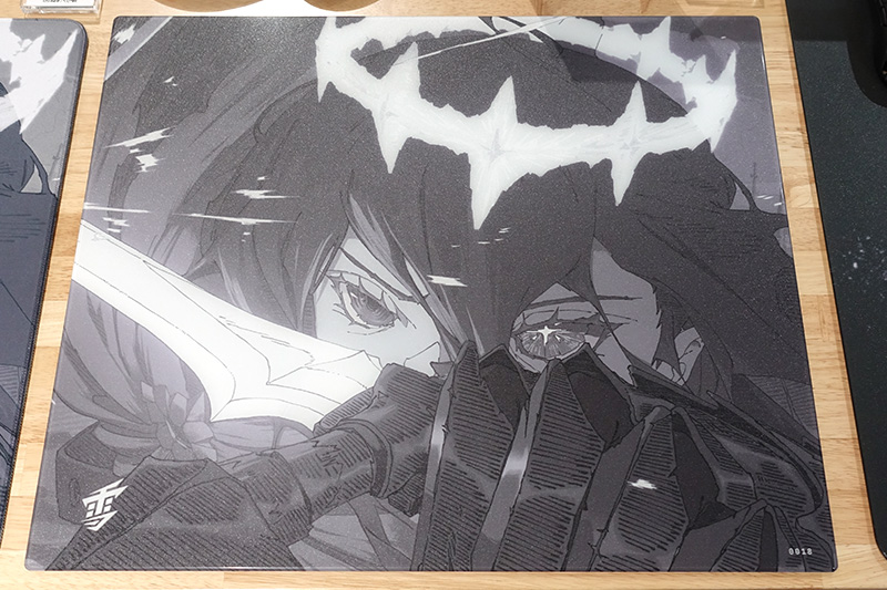 Yuki Aim MONOKURO Glass Mousepad