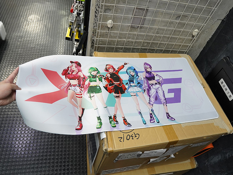 <a href="https://akiba-pc.watch.impress.co.jp/docs/news/news/2021927.html" class="deliver_inner_content i">XPGのブランドキャラが描かれたゲーミングマウスパッド「FRONTLINE XL SAGA 03」</a>