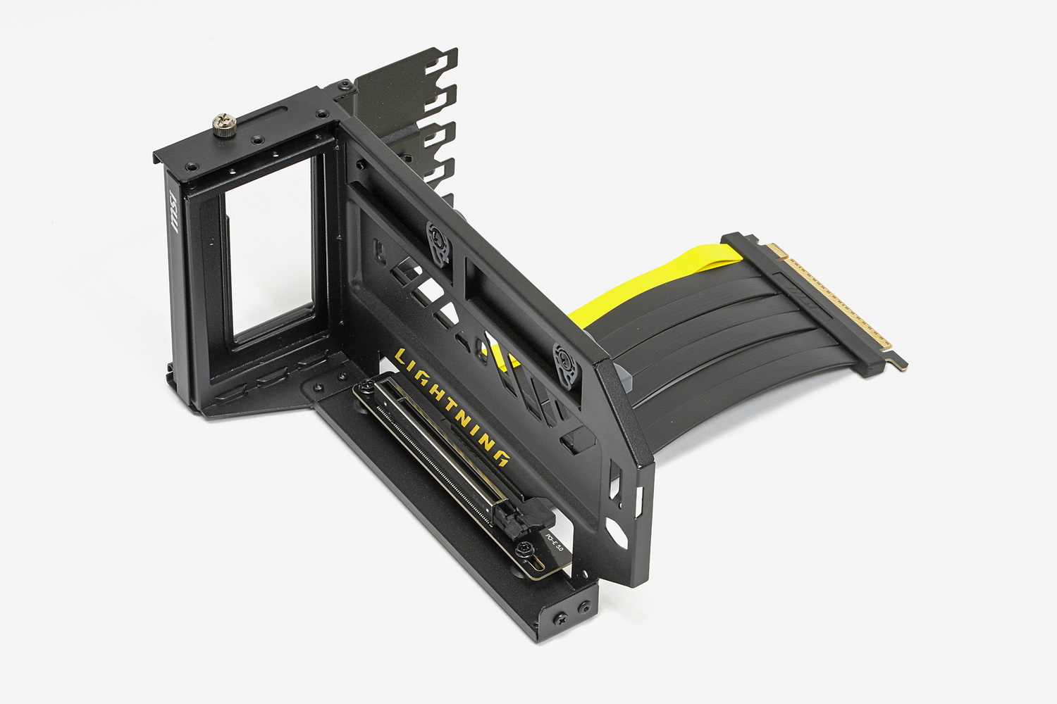 垂直設置用にライザーも同梱。LIGHTNING Zの重さに耐えるために強度も相当なもので、これだけ市販してほしいレベルの高い完成度。PCI Express Gen5対応をうたっている