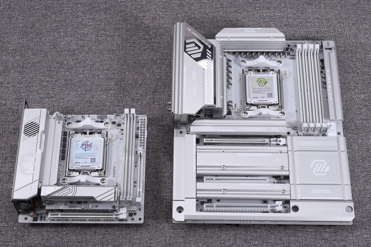 MPG X870I EDGE TI EVO WIFI(左)とMAG X870E TOMAHAWK MAX WIFI PZ。このサイズ差でCPUから同等の性能を引き出せるのかが今回の注目ポイントだ