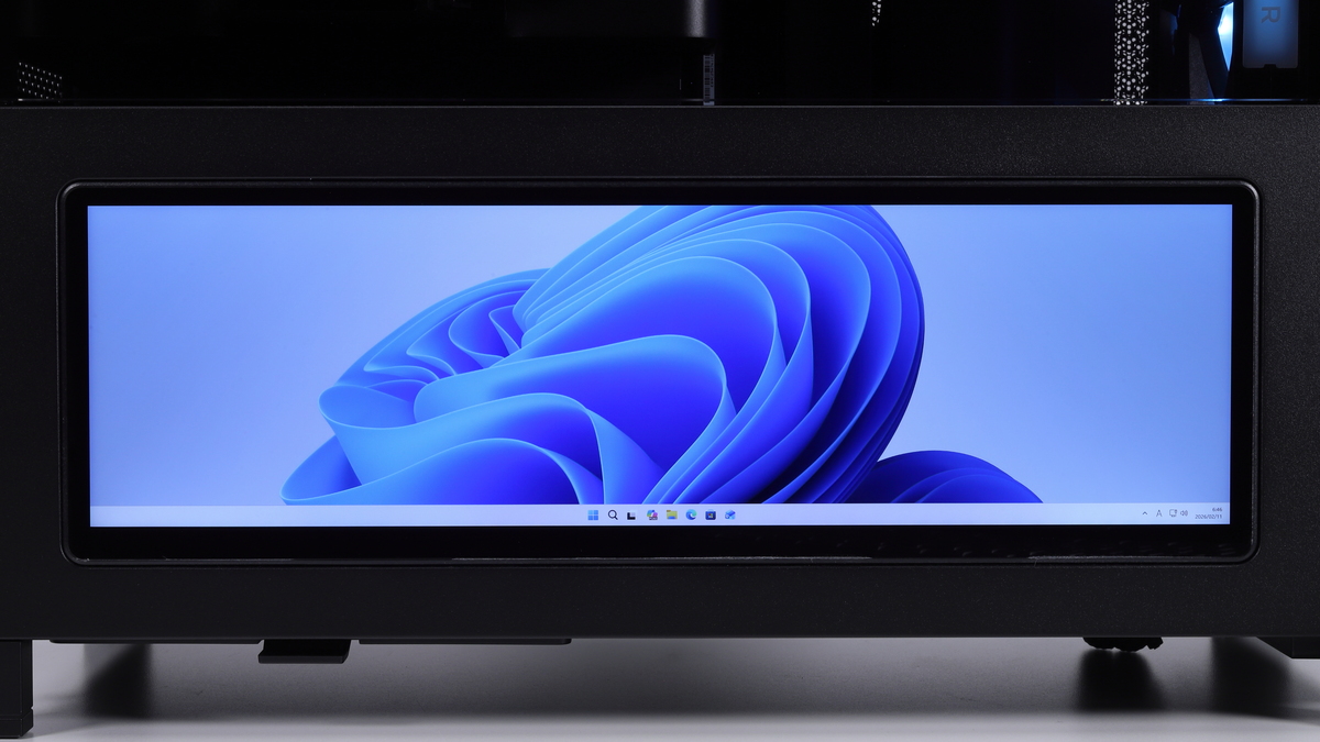 一般的なディスプレイと同じように使用することも可能、どう使うかはユーザー次第で自由度は高い