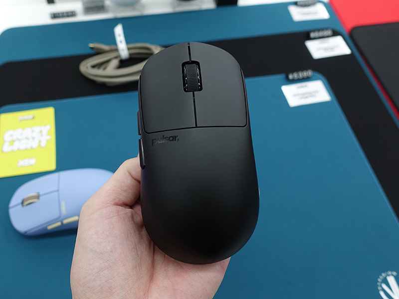 X2N CrazyLight Medium Gaming Mouse Jet Black