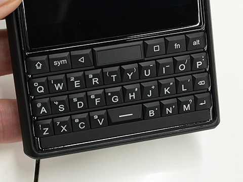 QWERTYキーボード搭載のAndroidスマホ「Unihertz Titan Slim」が24,800