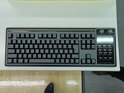 CORSAIRのStream Deck内蔵キーボード「GALLEON 100 SD」が予約スタート