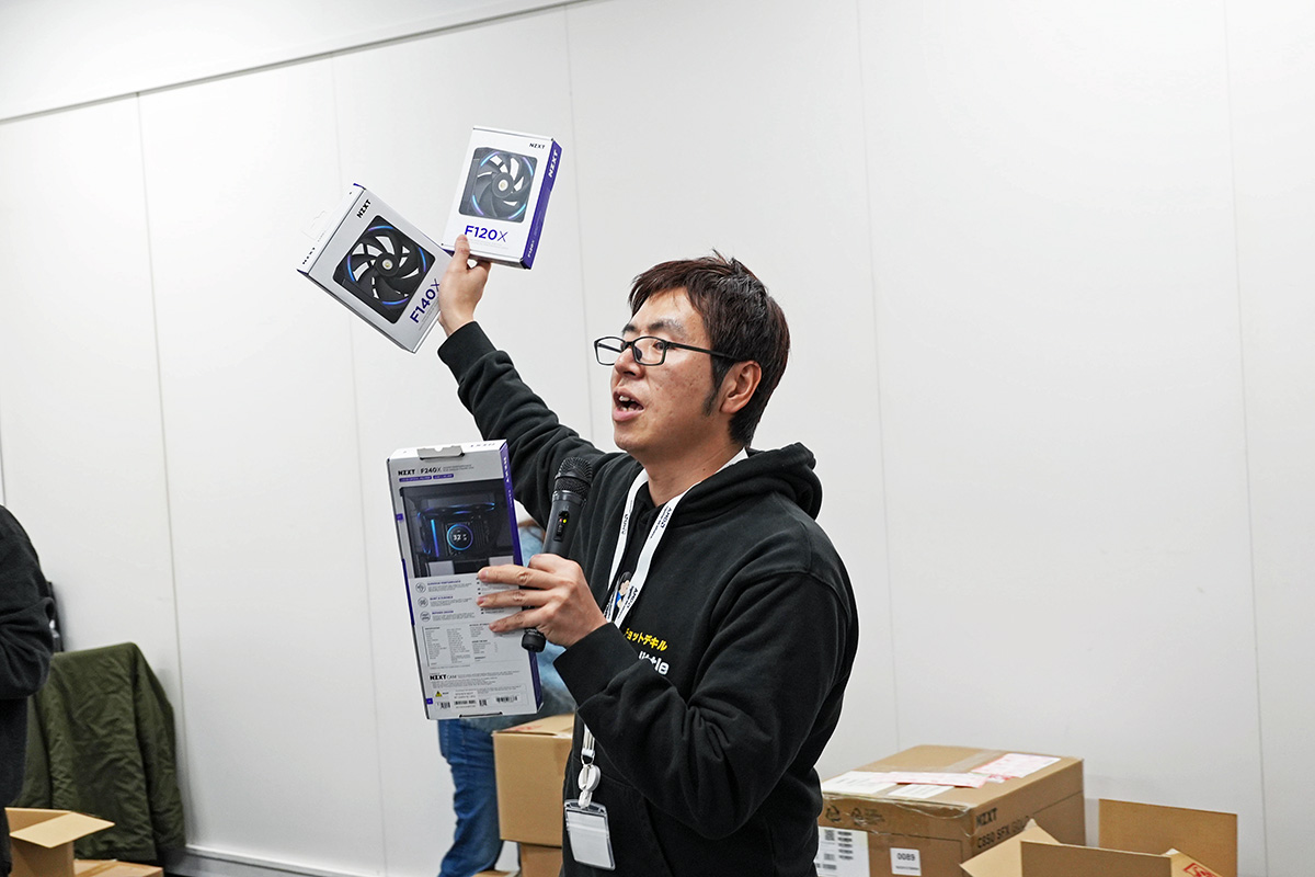 NZXTの製品などがプレゼントされたじゃんけん大会