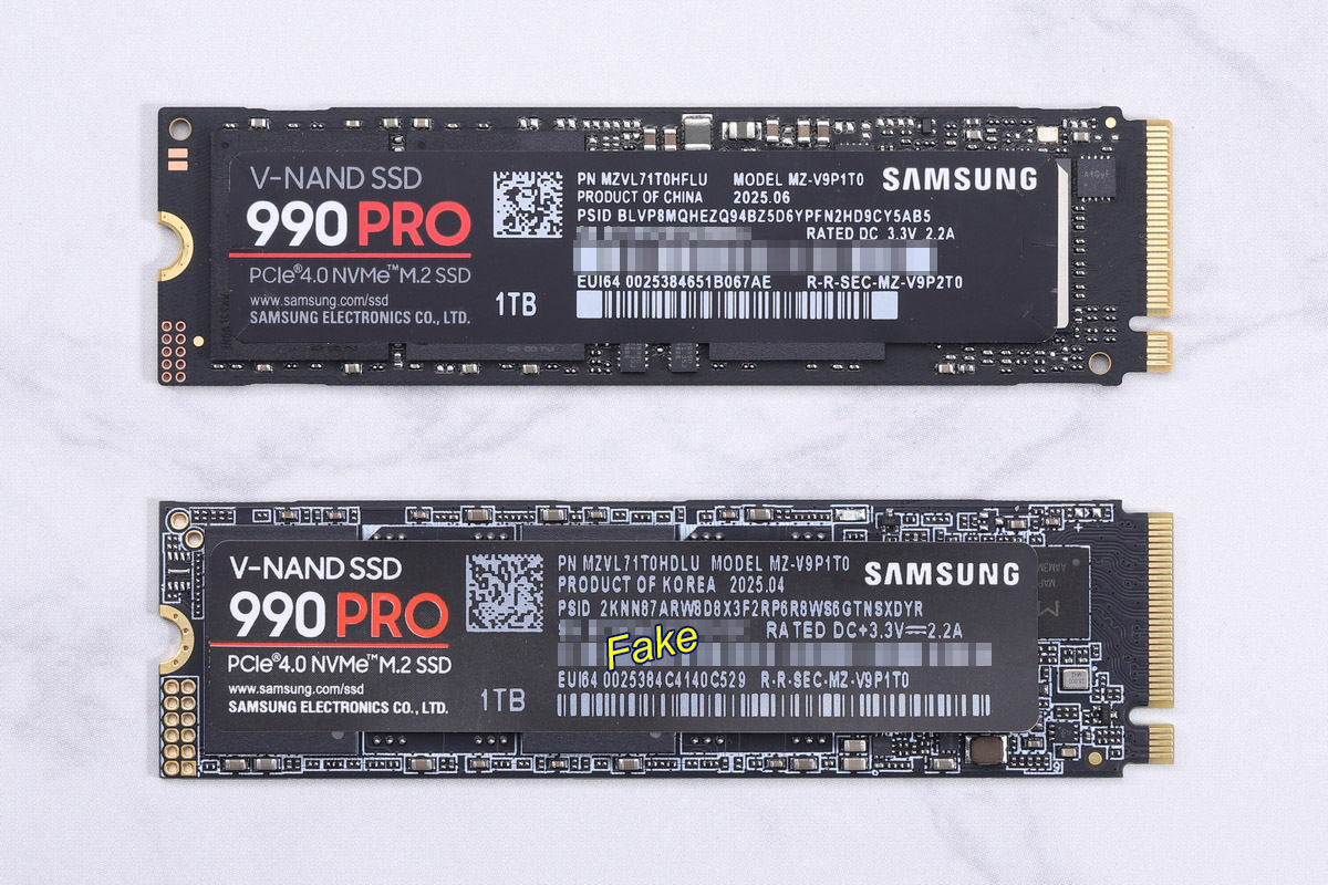SSD本体の比較。本物の990 PRO(上)と模造品(下)のラベルデザインはよく似ているが、SSD本体の基板レイアウトや実装されているコンポーネントは異なっている