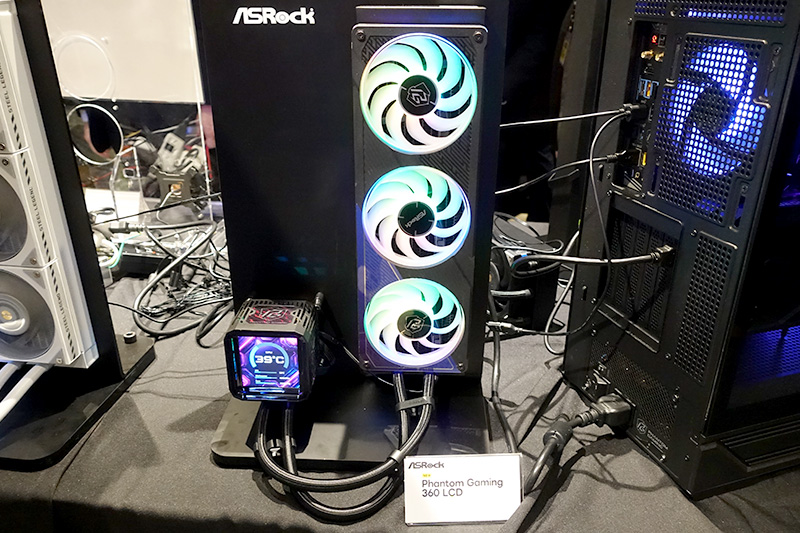 「Phantom Gaming 360 LCD」