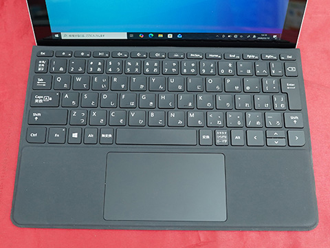 10インチWindowsタブレット「Surface Go」が9,800円！タイプカバー付き