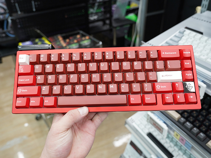 UZ65Red