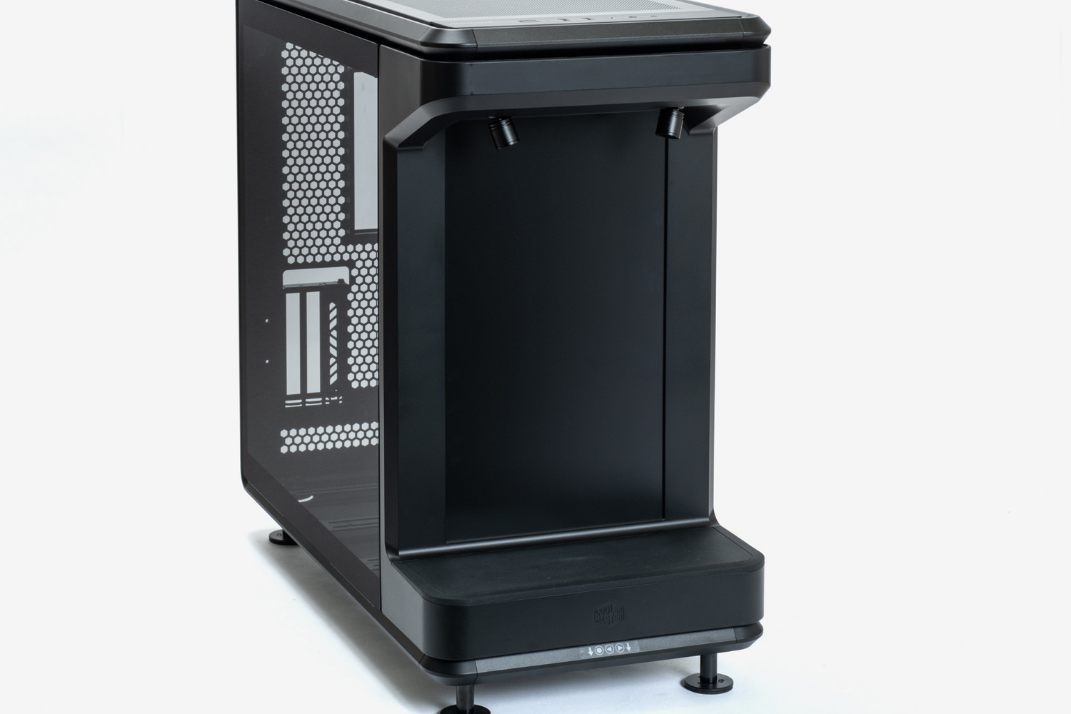 本体正面のお立ち台。上部にはスポットライト(ARGB LED)も装備している