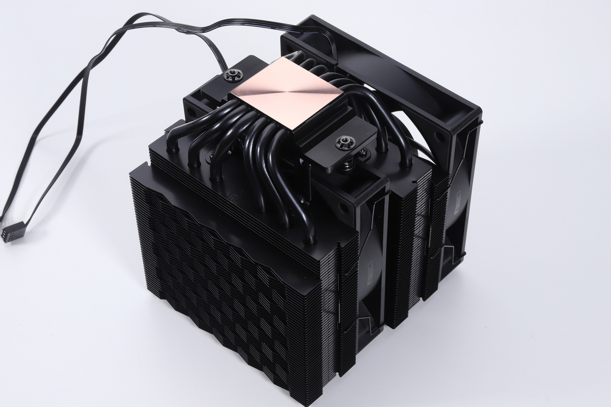CPS RT620 PRO BK。120mmファンを2基搭載するツインタワー構造の立派なCPUクーラーでありながら、実売価格は5,000円未満と割安